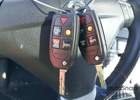 2013 Volvo Xc90 3.2 Platinum from USA, damaged, VIN YV4952CZ7D1636801